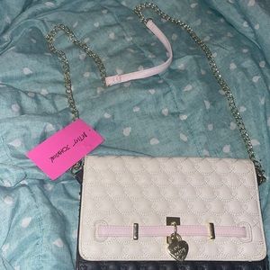 Betsy Johnson Crossbody new with tag